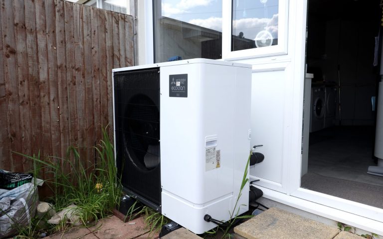 Five things you need to consider when choosing a commercial heat pump system